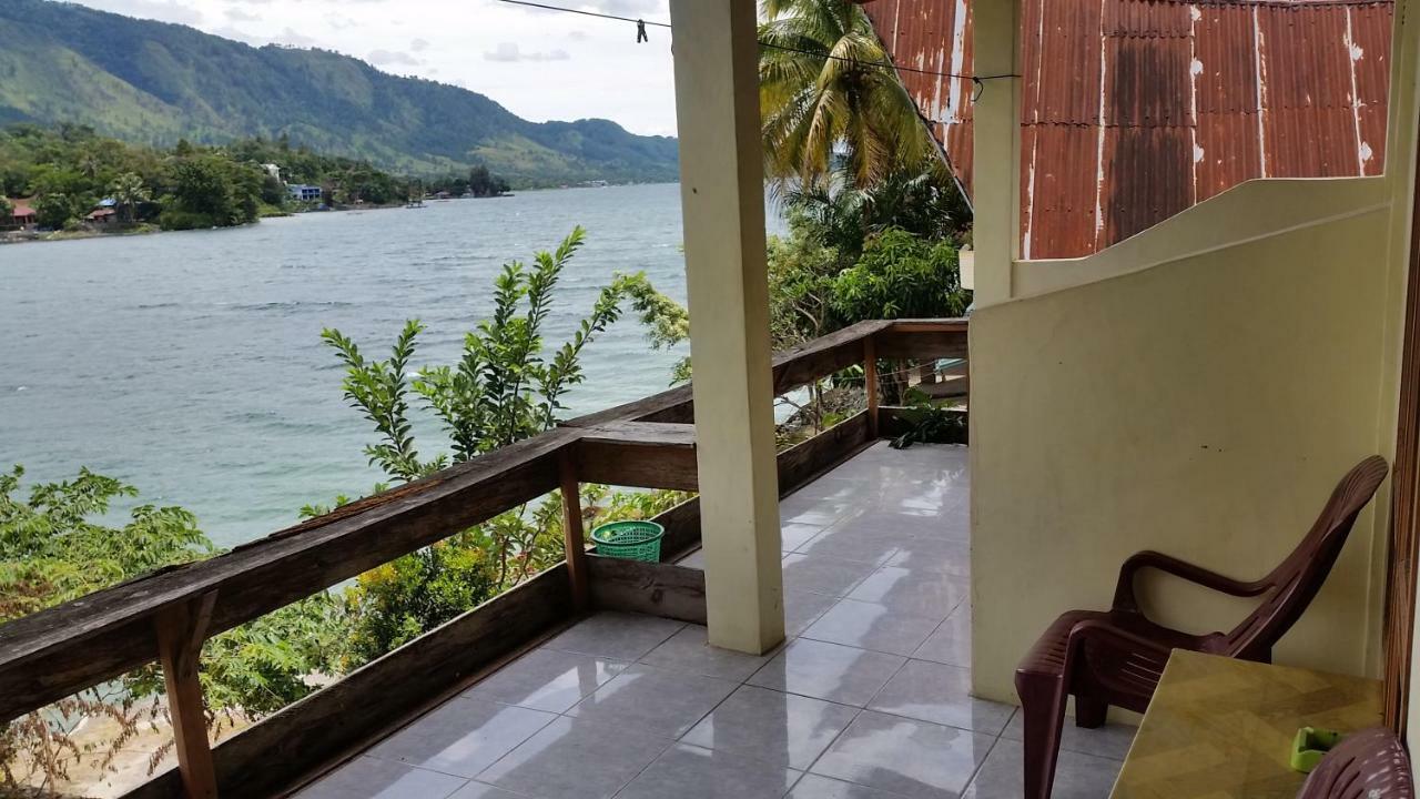 Sibayak Guesthouse ตุกตุก ภายนอก รูปภาพ